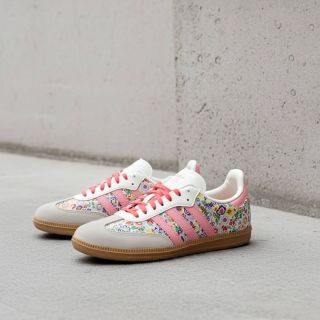 Liberty London x adidas Samba OG J “Floral Embroidery” – ikonická Samba s britským květinovým šarmem je skladem na...